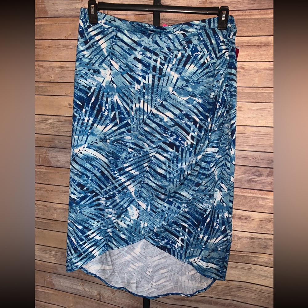 Sunny Leigh Abstract High Low Skirt- Size XL